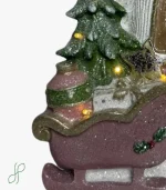 Bambino con Slitta e Luci - immagine 3